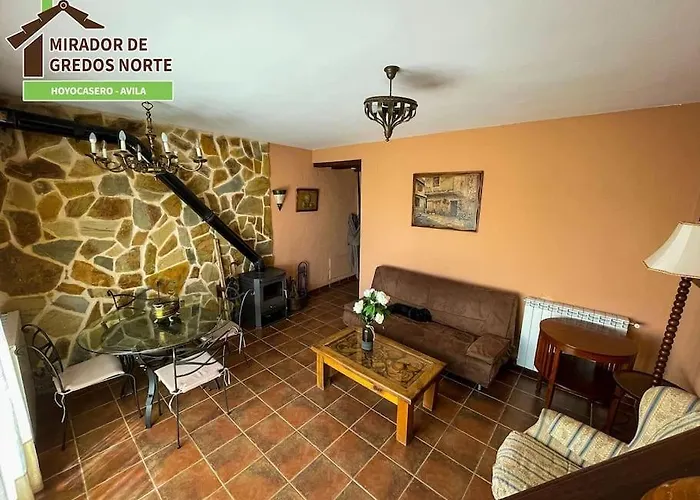 Casa El Mirador De Gredos Norte アパート *